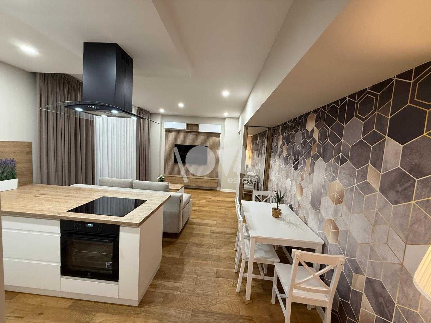 Inchiriere Apt 2 Camere + loc parcare subteran ONE COTROCENI - Poză 2