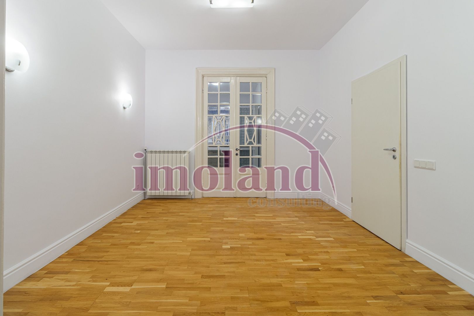 Vanzare - Imobil rar renovat - teren 220mp - Floreasca - Poză 2