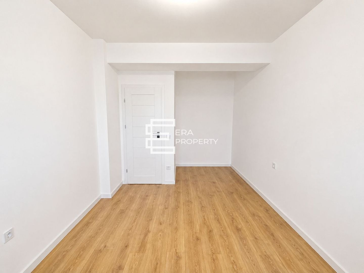 Apartament 3 camere, bloc nou, Calea Surii Mici-Zona de Vest - Poză 2