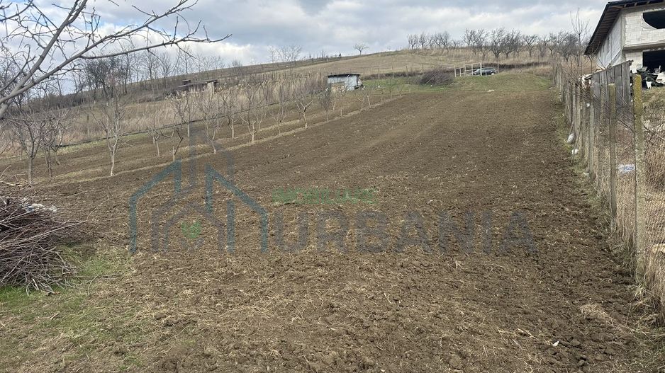 Teren intravilan 1724mp - Poză 2