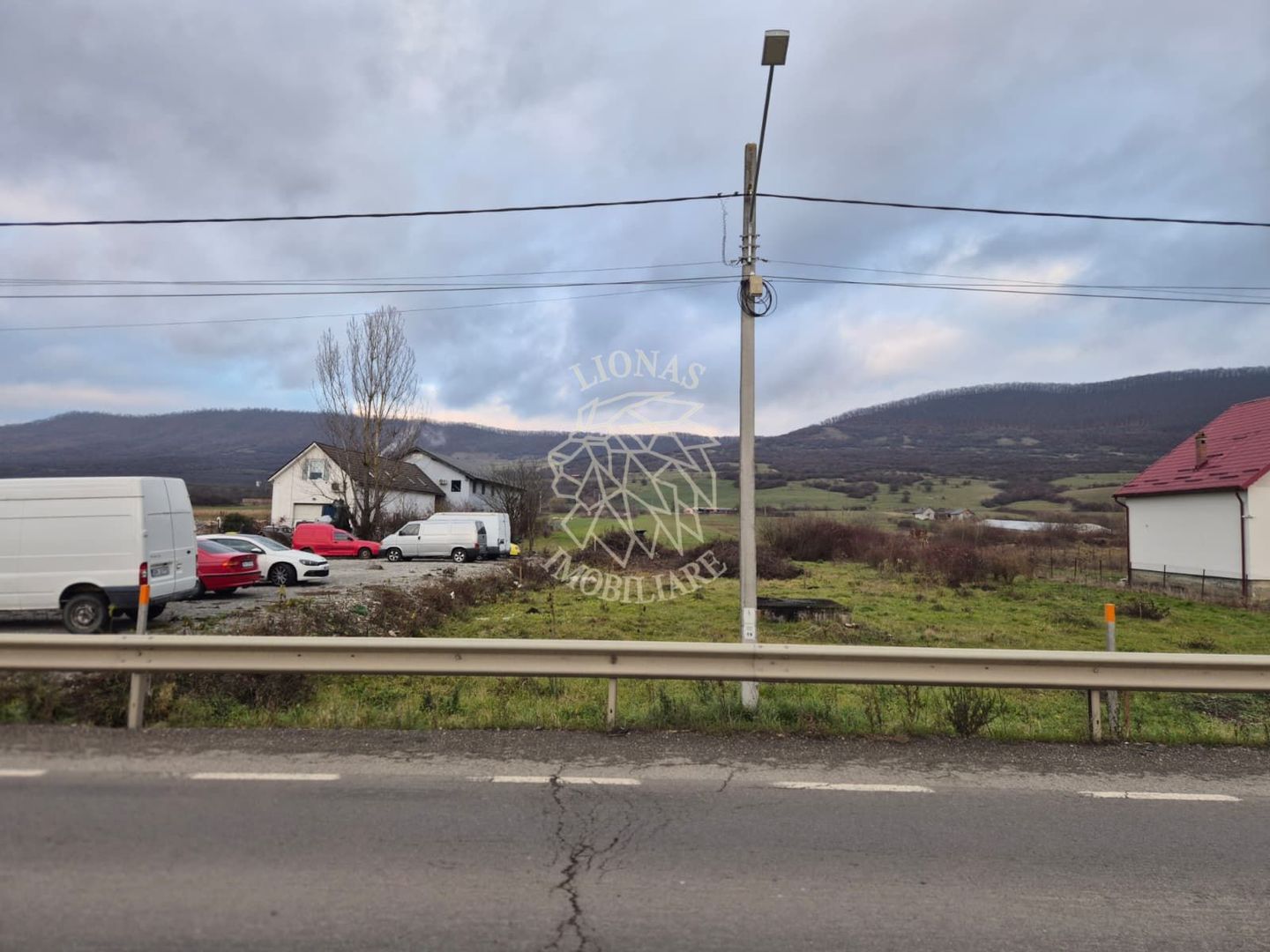 Teren 5800 mp la DN17 cu utilitati-Sieu Magherus - Poză 1