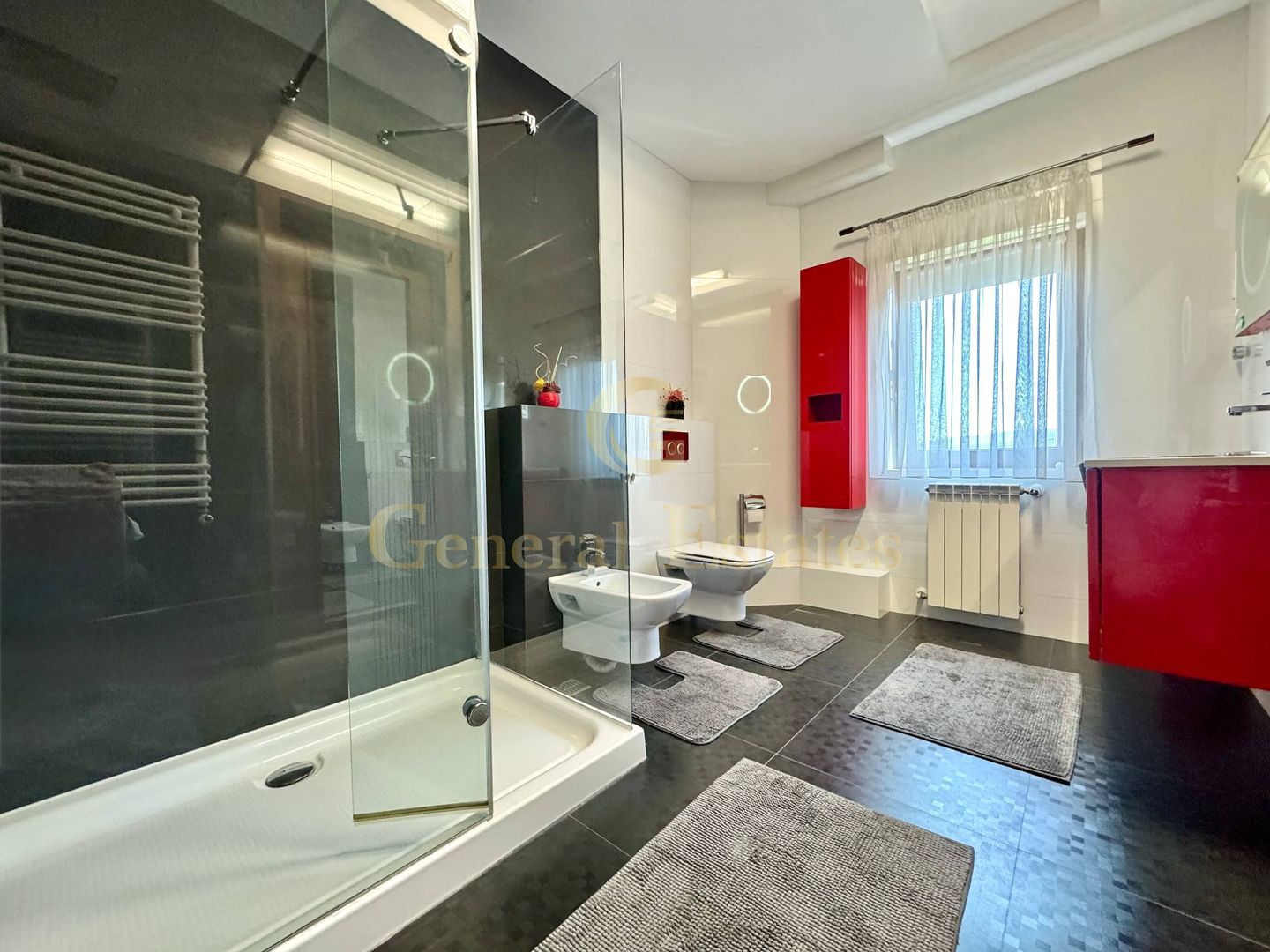 Vînzare Casă în 3 Nivele -Hlincea - 343 m.p. - Poză 18