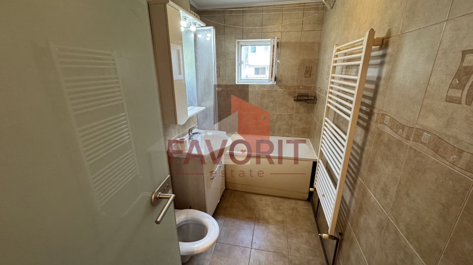 Disponibil imediat. Etaj 1. Centrala proprie. Vedere pe 2 parti. - Poză 16