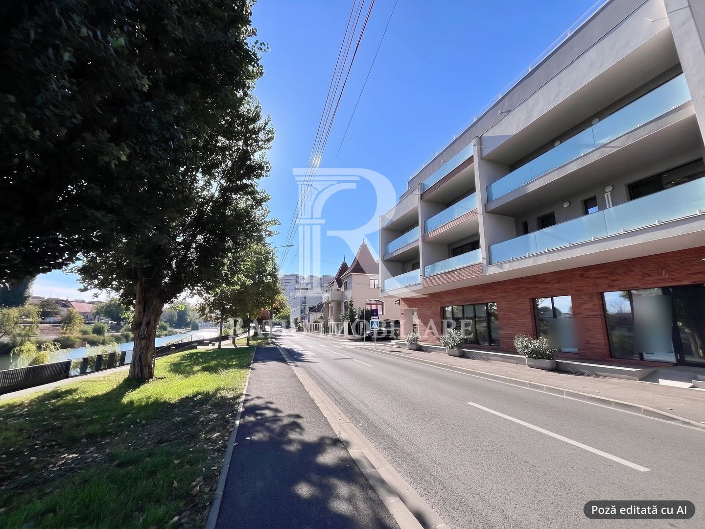 Spațiu comercial de închiriat | Ultracentral | Oradea - Poză 1
