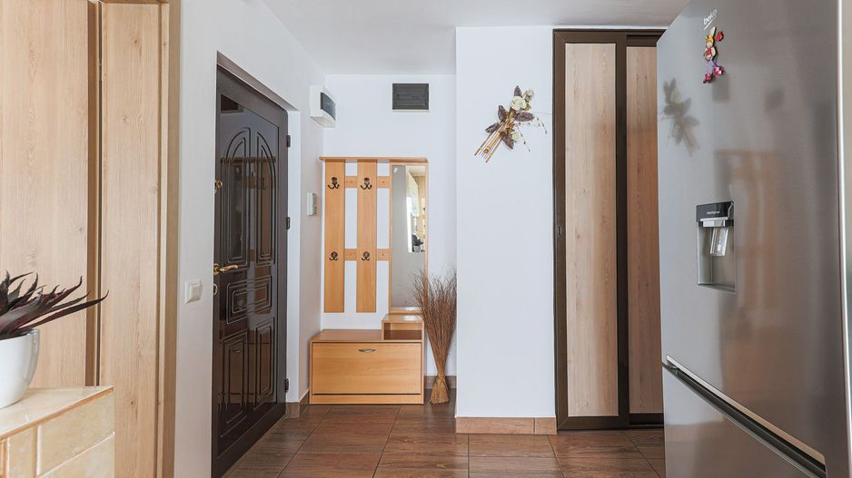Rezervat De vânzare apartament spațios cu 2 camere decomandat etaj 3 - Poză 7