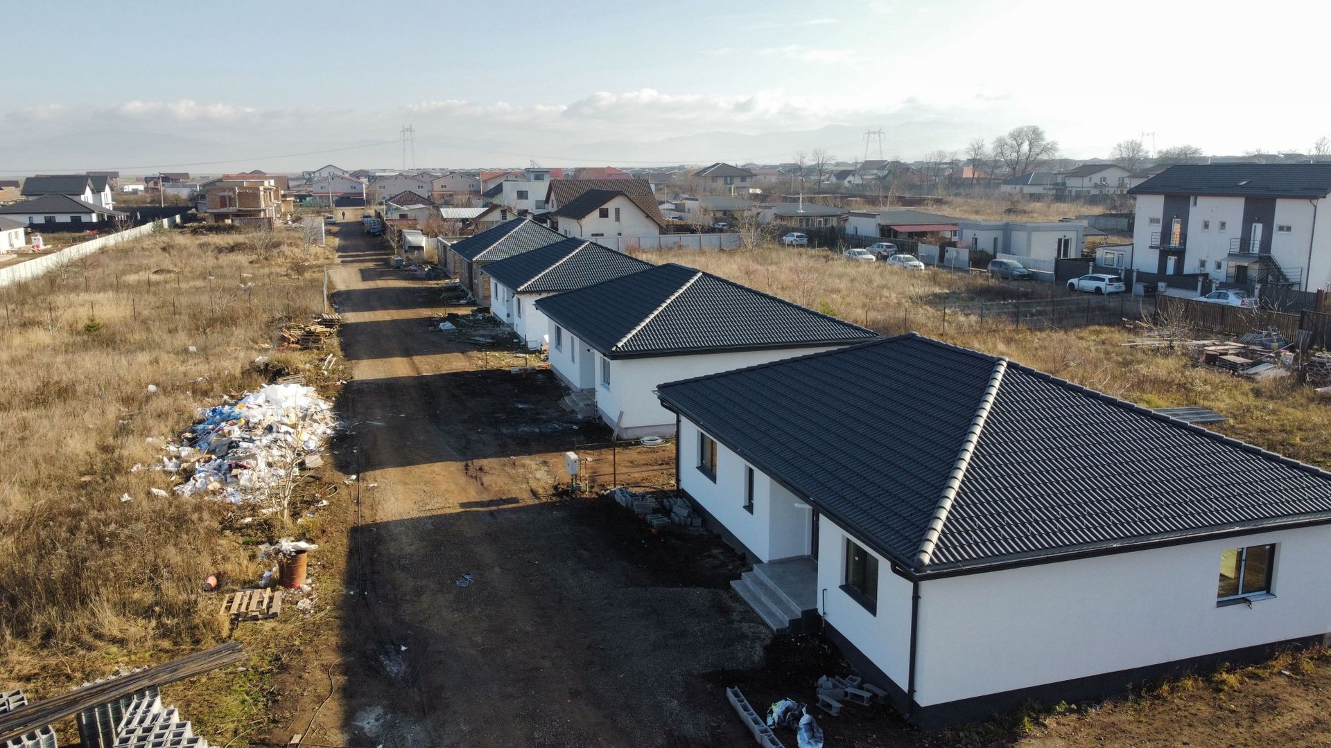 Casă pe parter de vânzare în cartierul Izvor - Poză 6