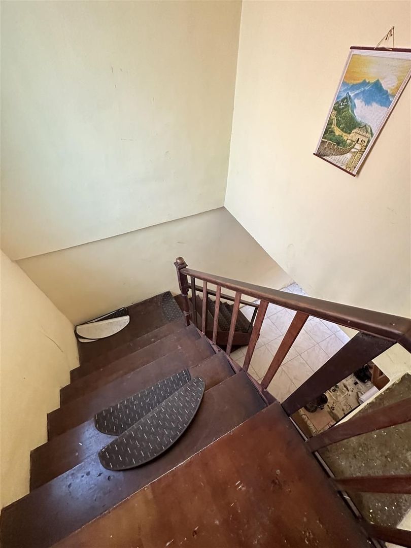 Casa individuala cu teren de 412 Piata Tineretului - Poză 6