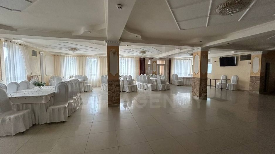 Vânzare, spațiu comercial, 600 mp, orașul Glodeni - Poză 3