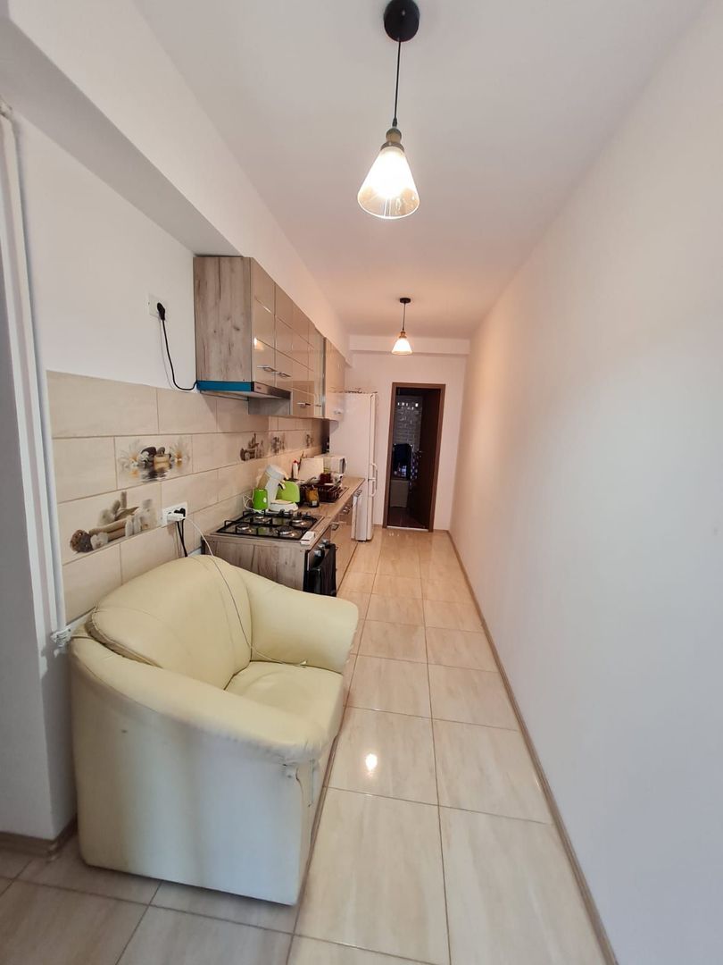 Vila spatioasa cu 7 apartamente/pretabil investiție - Poză 4