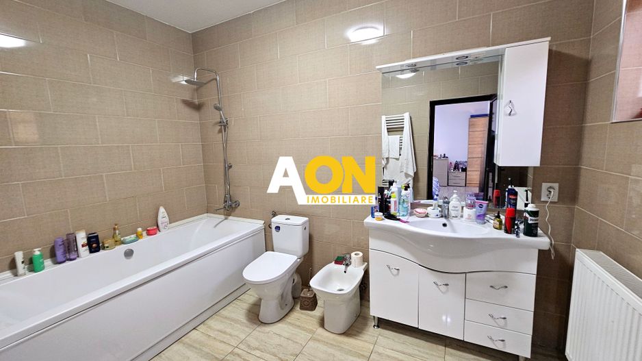 Casă 4 camere, renovată, mobilată, utilată, 410 mp teren, zona Centru - Poză 6