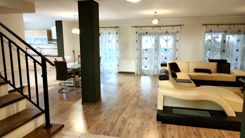 CASA SPATIOASA - Poză 1