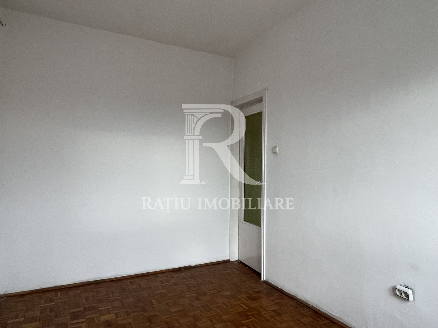 Apartament cu 3 camere | Magheru | Oradea - Poză 13