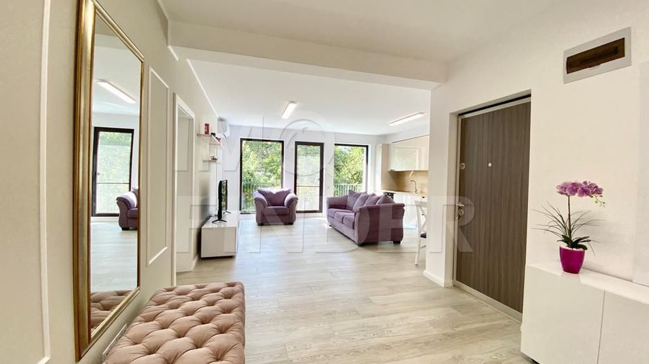 Inchiriere apartament 3 camere situat in vila privata, zona UMF - Poză 19