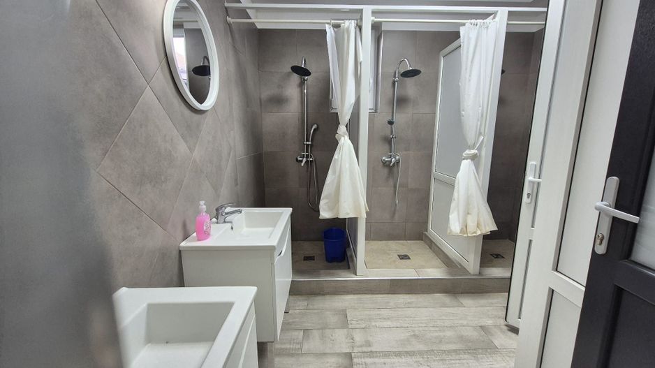 Casa P+2 cu 40 paturi pentru muncitori - Tei - Poză 18