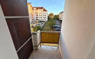 Garsonieră decomandată zona lenin etaj 2 29 mp la 5 minute de centru - Poză 2