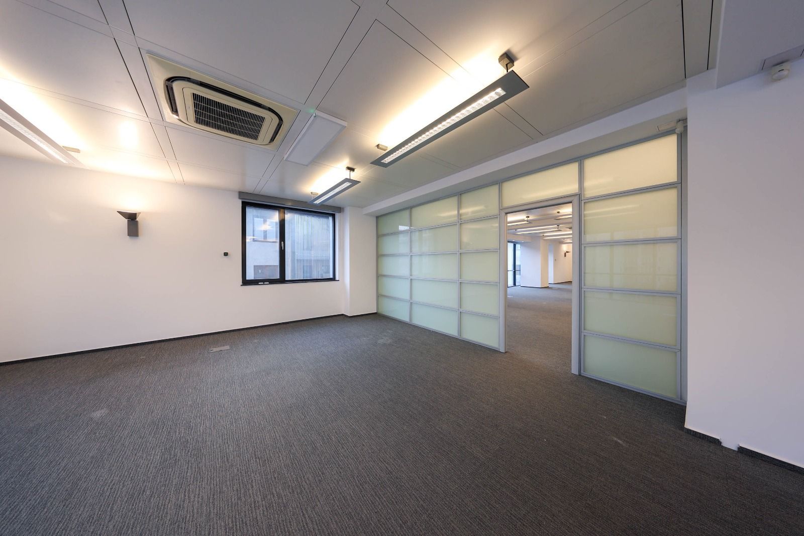 Clădire de birouri și centru de date – Oportunitate exclusivă in Brasov - Poză 11