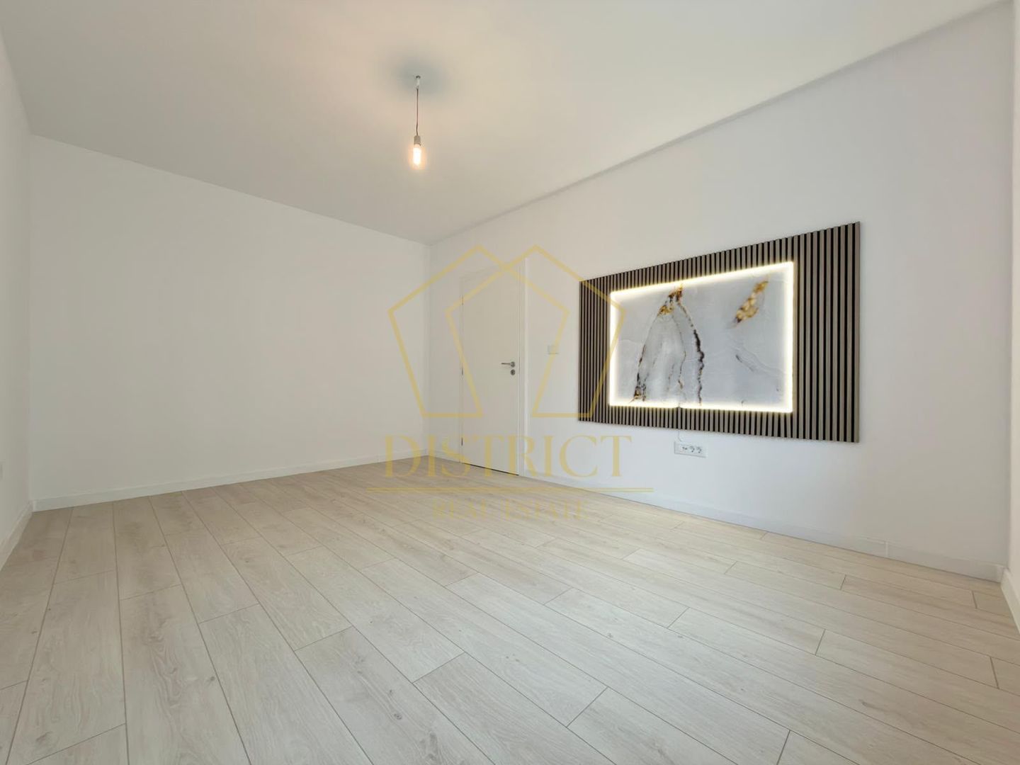 Apartament cu 2 camere si bucatarie inchisa, la parter in Giroc zona planetelor. - Poză 7