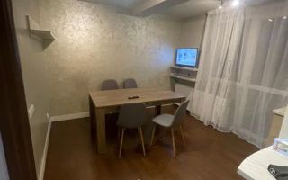 Apartament 2 camere si balcon, zonă liniștită. - Poză 2