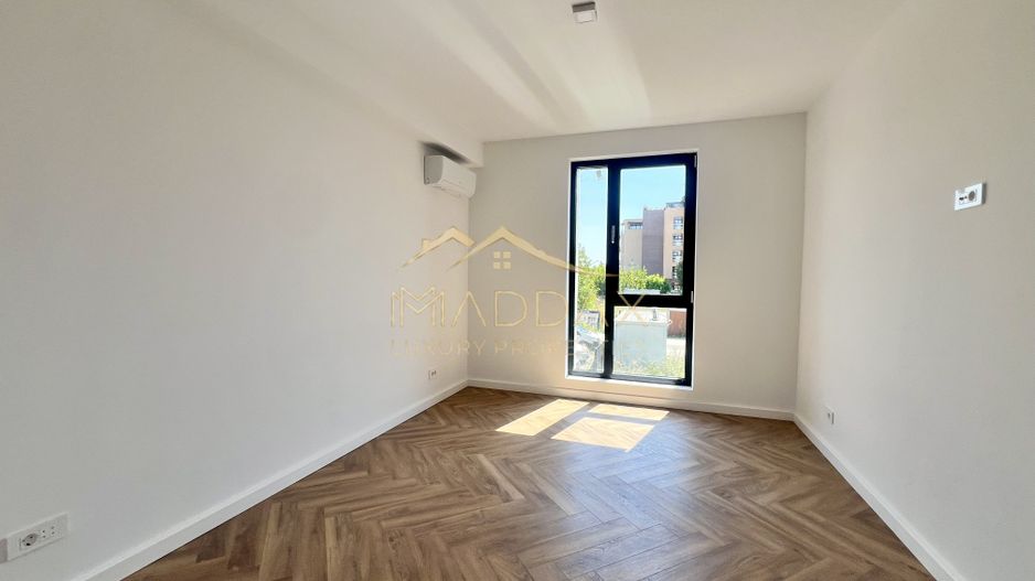 Vilă **6 camere  **451mp // Zona Iancu Nicolae - Poză 88