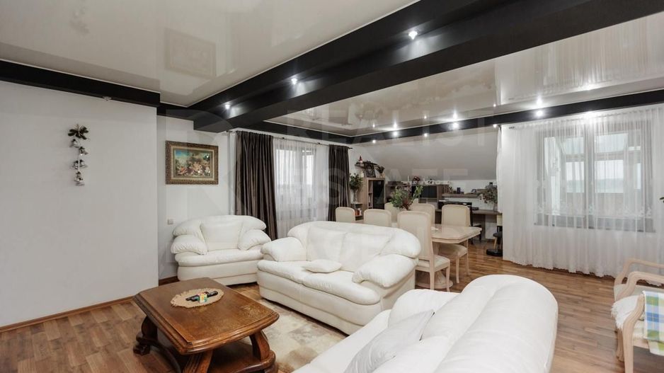 Vânzare, penthouse cu suprafața de 227 mp, str. Romană, Ungheni - Poză 11