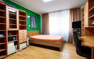 Apartament la etajul 1, super spatios, 2 balcoane, zona Uta - Poză 4