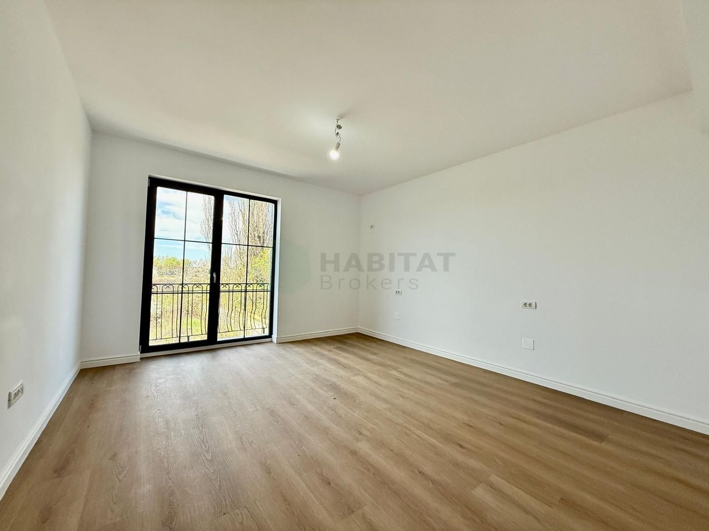 Vila urbana finalizata - te poti muta imediat. Comision 0 - Poză 8