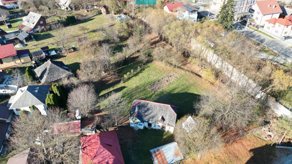 Casă de lemn, cu teren în Borșa - Poză 21