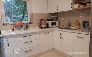 Casa mare, cu 4 apartamente a cate 1, 2, 3 și 4 camere fiecare - Poză 28