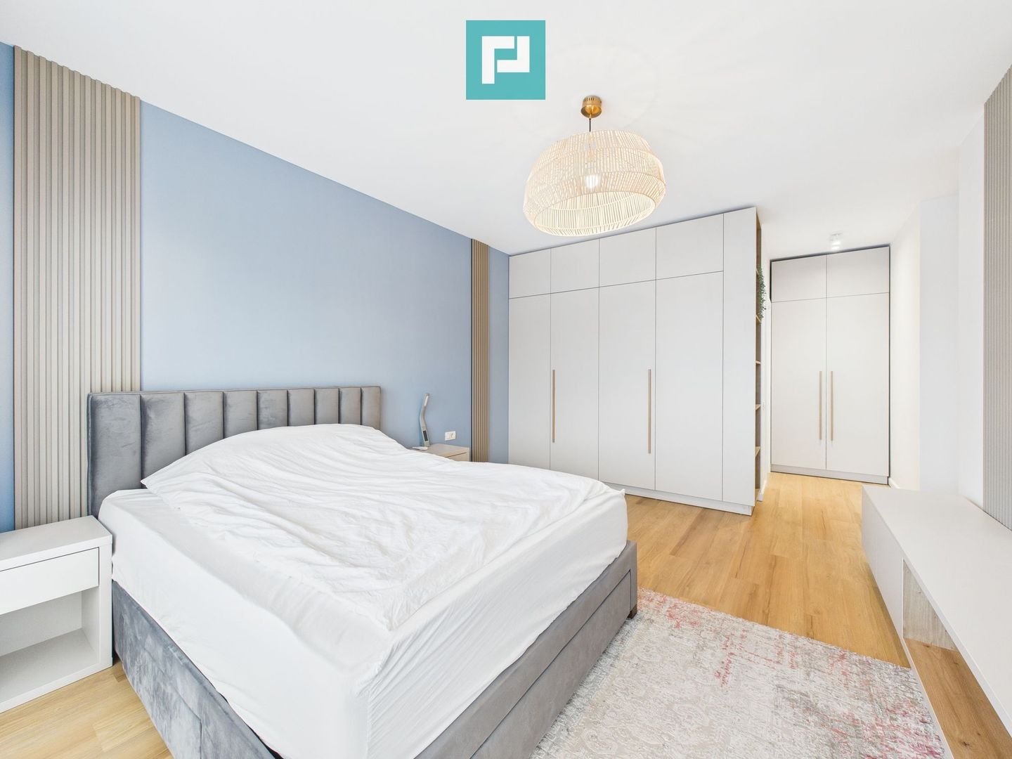 Apartament spațios, vedere și facilități premium - Poză 28