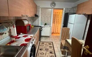 Se vinde apartament ( mansarda), 3 camere  74mp - Poză 6