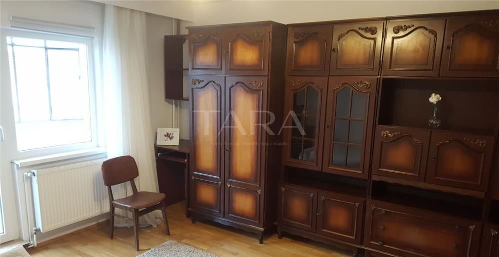 Apartament  2 camere decomandate, aproape de Teatrul Național. - Poză 3