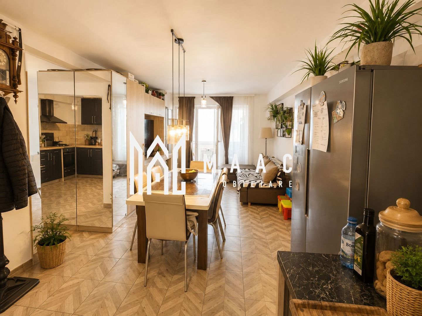 Apartament 3 camere | Etaj 1 | 2 bai | 2 Balcoane | Bloc nou - Poză 2