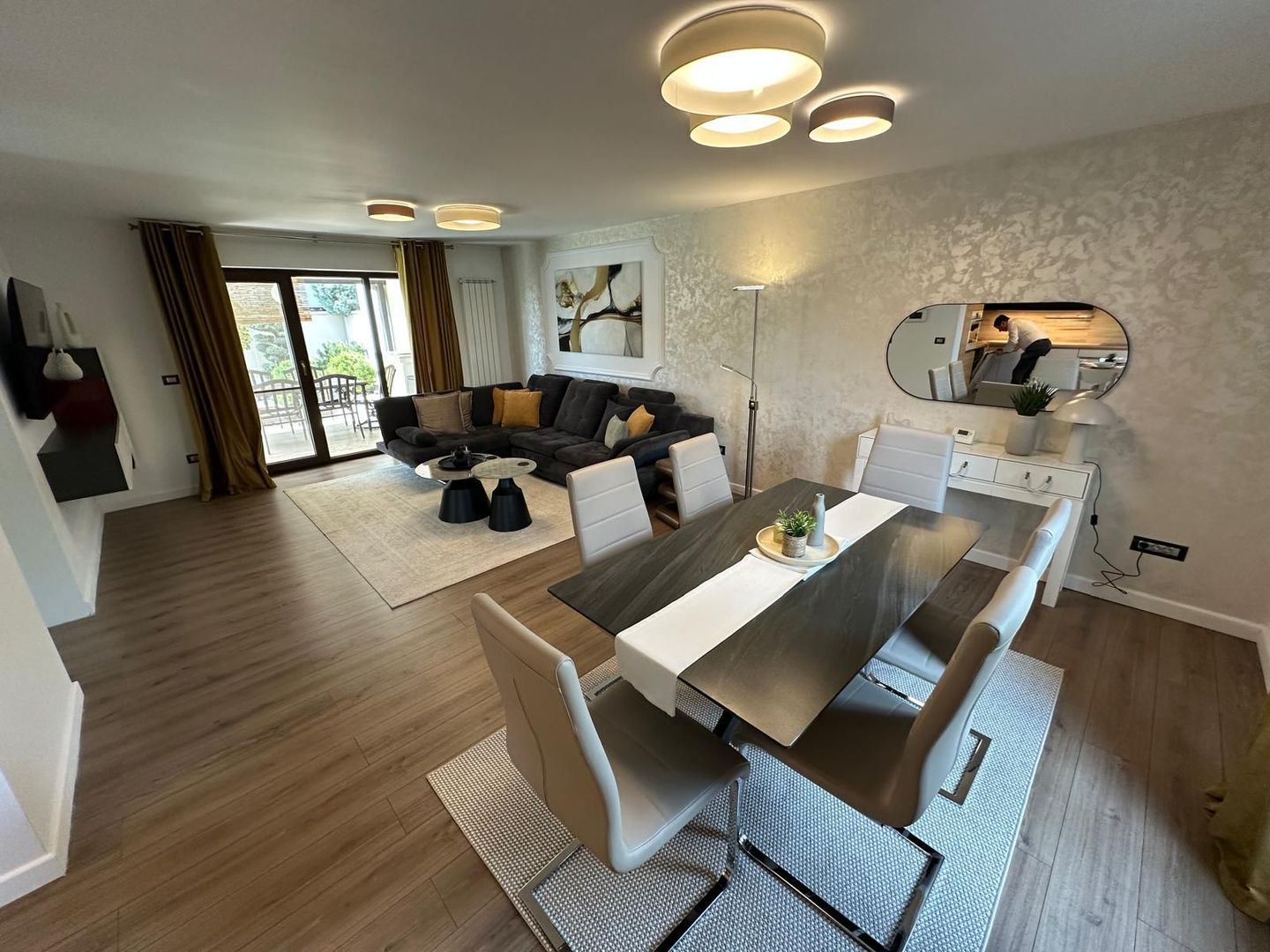 O casa cu personalitate - Poză 3