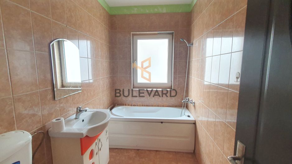 Apartament cu 2 camere+parcare, zona strazii Florilor! - Poză 5