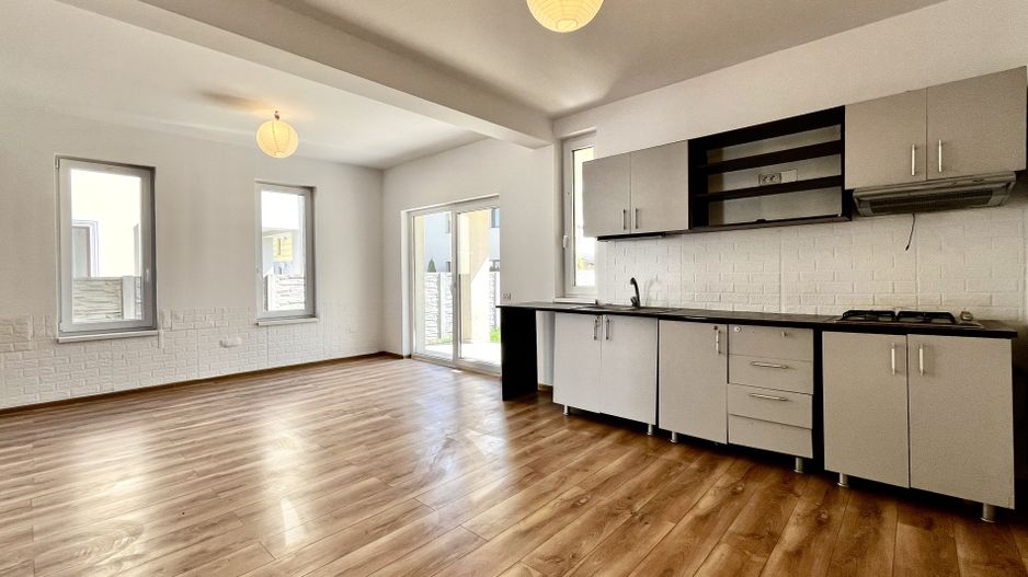 Duplex spațios și luminos | Giroc | Ideal locuință/ birou / grădiniță - Poză 5