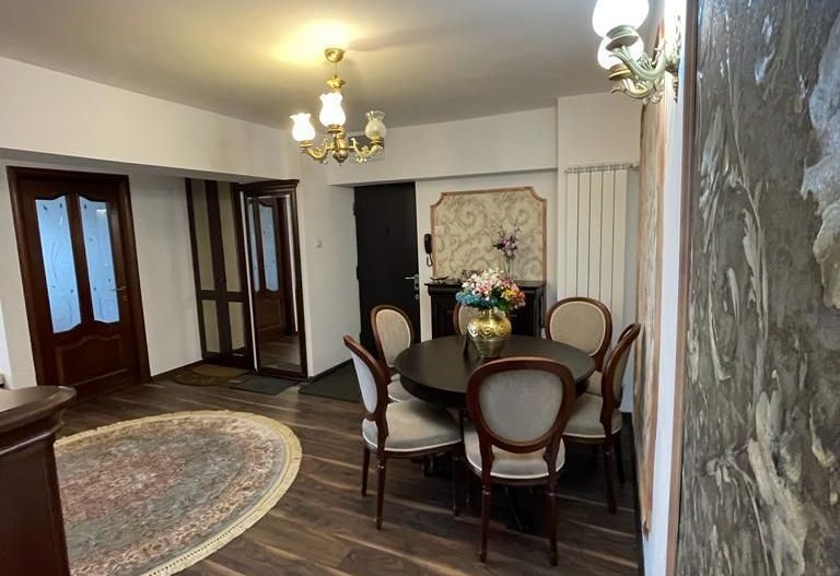 Apartament cu centrala si parcare, Unicat Lux Calitate 3 cam decomandat Unirii - Poză 12