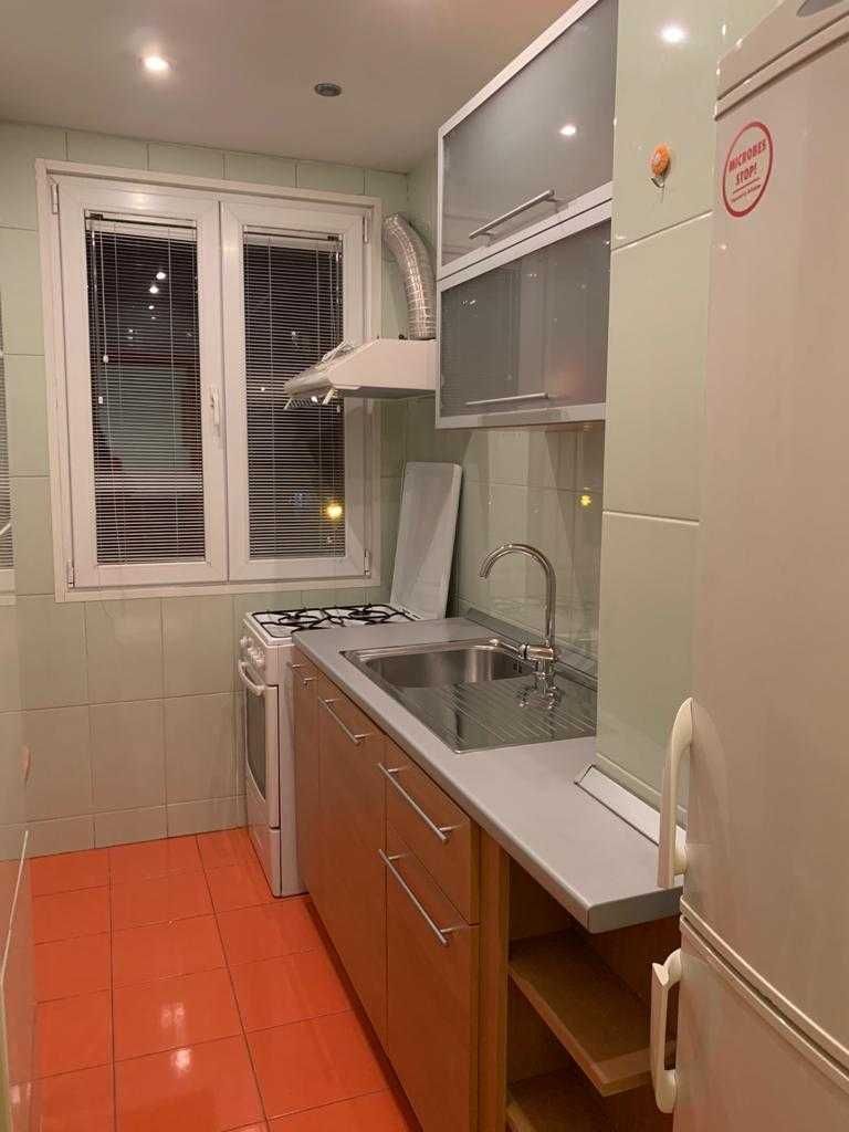 Garsonieră renovată, mobilată, utilată, etaj 1, lângă metrou Titan - Poză 4