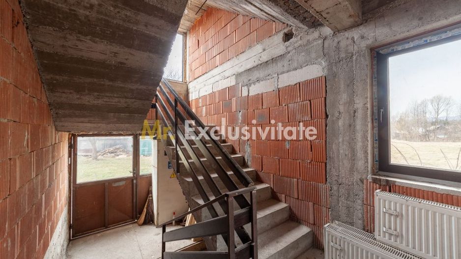 La 2 min de Campulung Muscel – 344 mp utili+ teren 4.563 mp -utilizare multiplă! - Poză 13