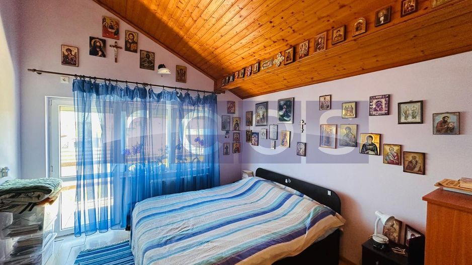 2 CASE DE VANZARE | CREVEDIA | 8 CAMERE - Poză 6