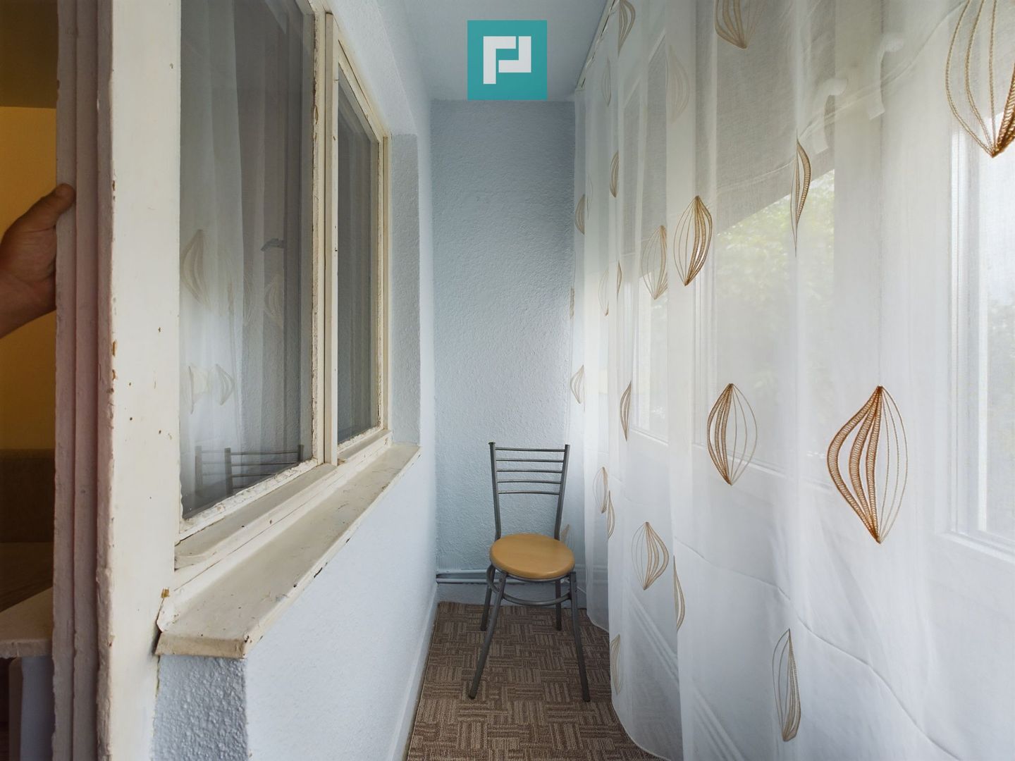 Apartament de vânzare cu 3 camere în Vlaicu - Poză 6