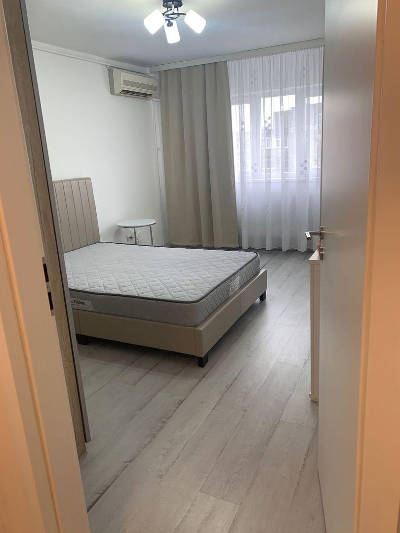 GARSONIERA de inchiriat - Tineretului - - Poză 1