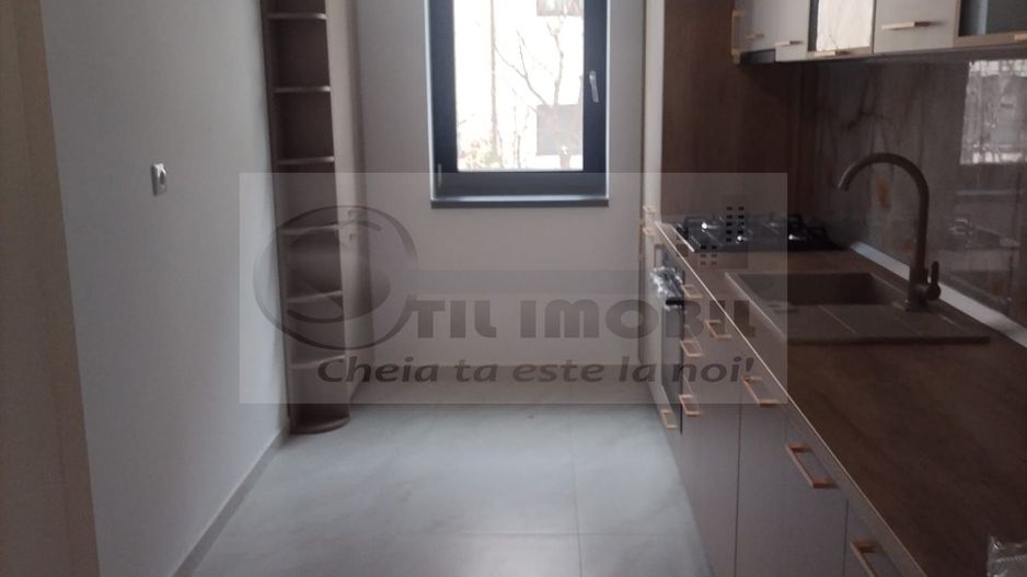 Apartament 3 camere, 2 băi -Valea Lupului-136.900 euro - Poză 9