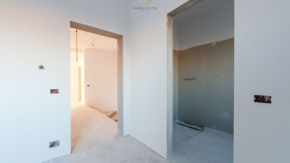 Duplex nou deosebit - despartit prin camera tehnica | Curte amenajata - Poză 25