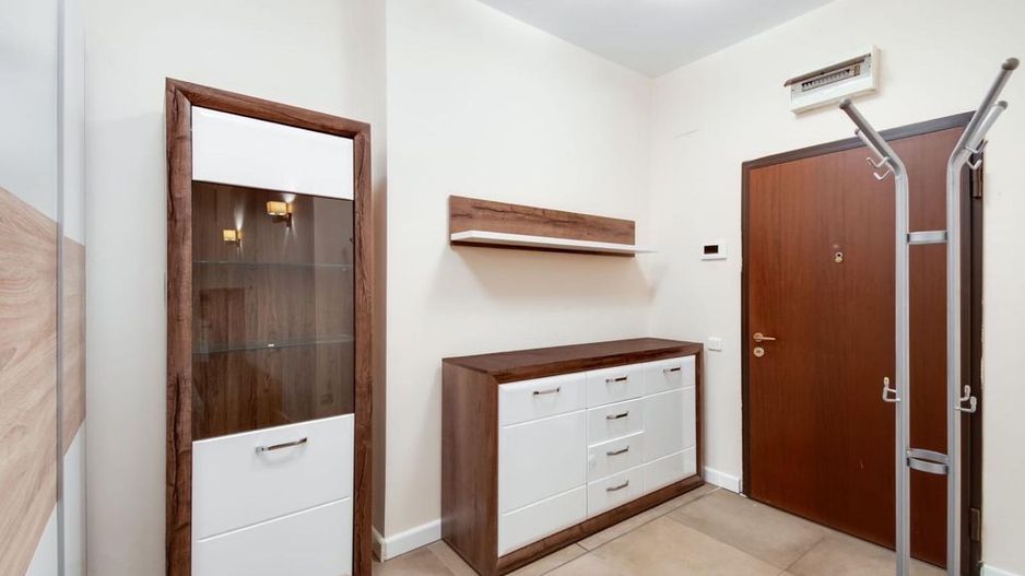 Apartament cu gradina si piscina interioara, Pipera Erou Iancu Nicolae - Poză 4