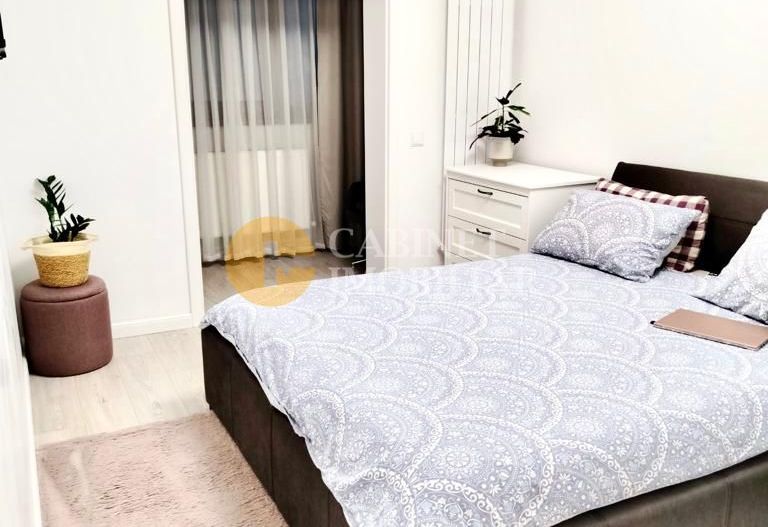 Etaj 1  Apartament 2 camere decomandat loc parcare - Poză 3