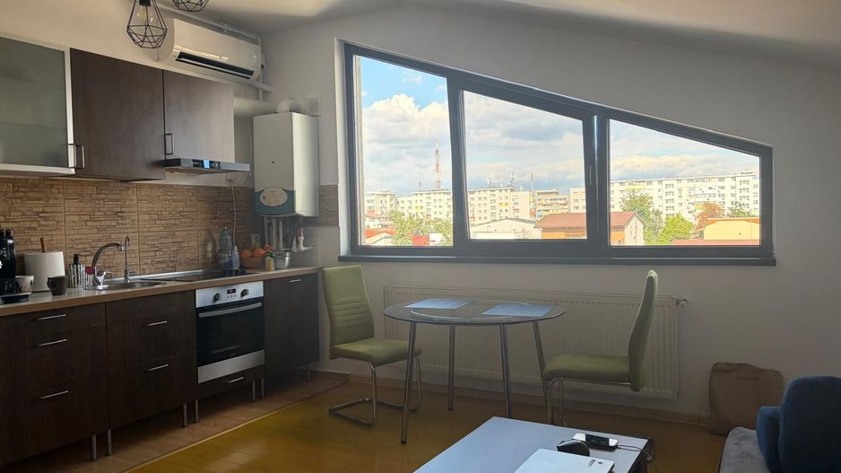 Apartament cu doua camere, 1 Mai - Poză 1