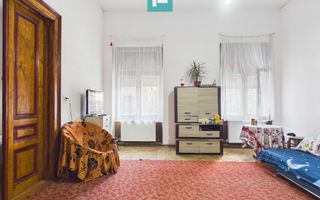 Apartament cu 2 camere,  75 mp, central, Arad - Poză 1