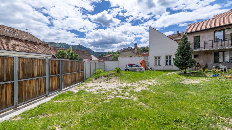 Imobil doua camere in casa+spatiu comercial+teren 270 mp  cu CF separat - Poză 3
