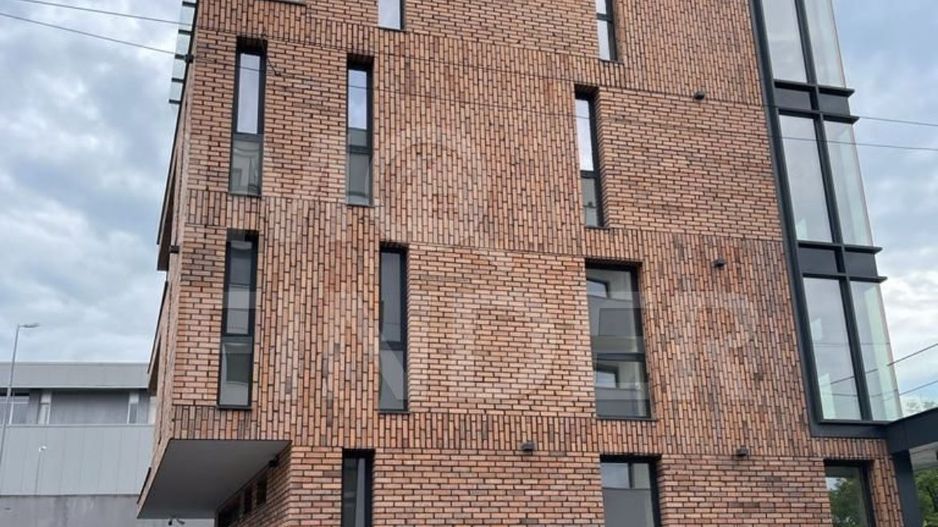 Inchiriere cladire de birouri, clinica, zona Leroy Merlin - Poză 3