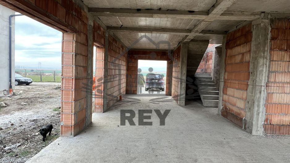 Casă single 4-5 camere / 500mp teren / Sura Mică / Sibiu - Poză 1